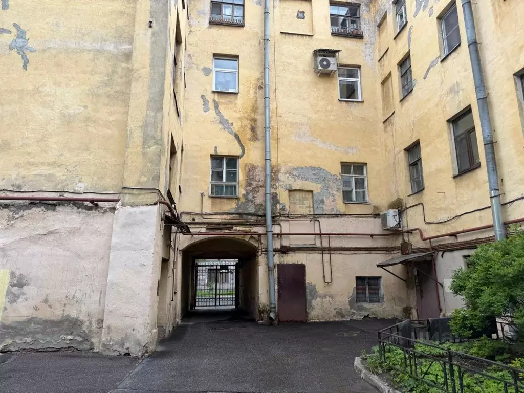 Офис в Санкт-Петербург 2-я Васильевского острова линия, 53 (4 м) - Фото 1