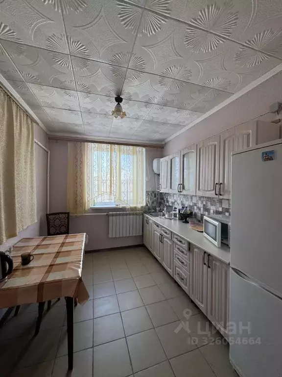Дом в Крым, Симферопольский район, Добровское с/пос, с. Заречное ул. ... - Фото 1