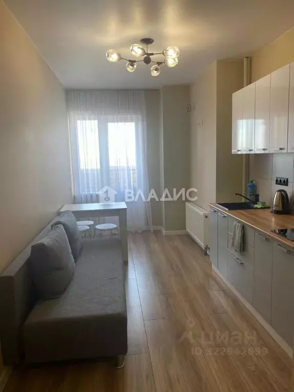 1-к кв. Волгоградская область, Волгоград бул. 30-летия Победы, 19Б ... - Фото 1