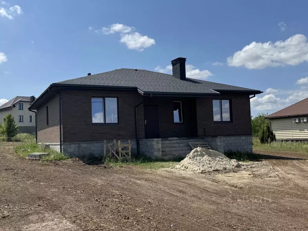 Дом в Белгородская область, Белгородский район, Беловское с/пос, с. ... - Фото 1