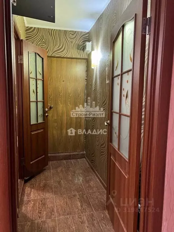1-к кв. Крым, Керчь ул. Горького, 24 (30.6 м) - Фото 0