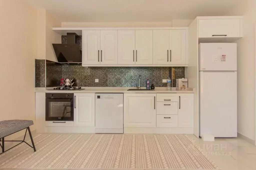 1-к кв. Краснодарский край, Сочи Гагарина мкр, ул. Чайковского, 33 ... - Фото 1