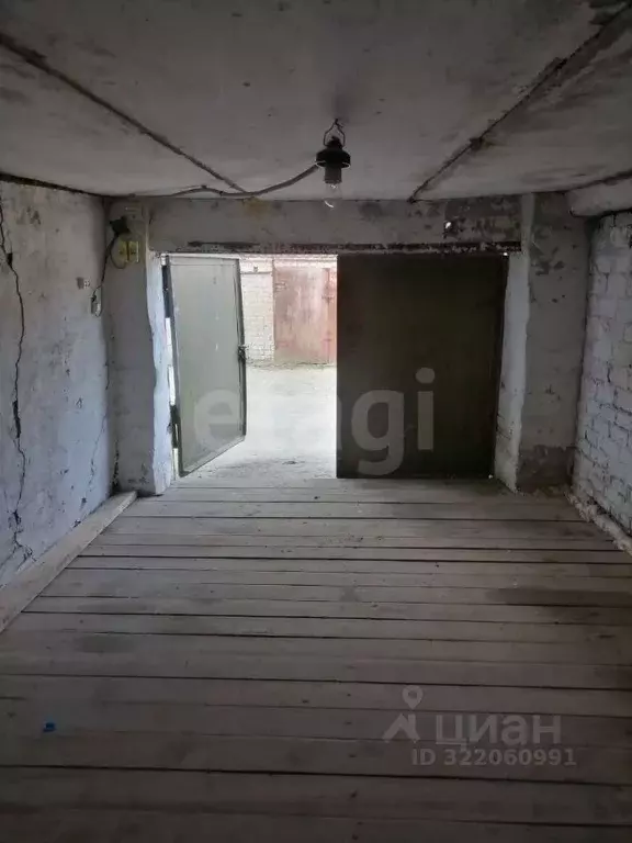 Гараж в Тюменская область, Тюмень ул. Судостроителей, 35А (17 м) - Фото 1