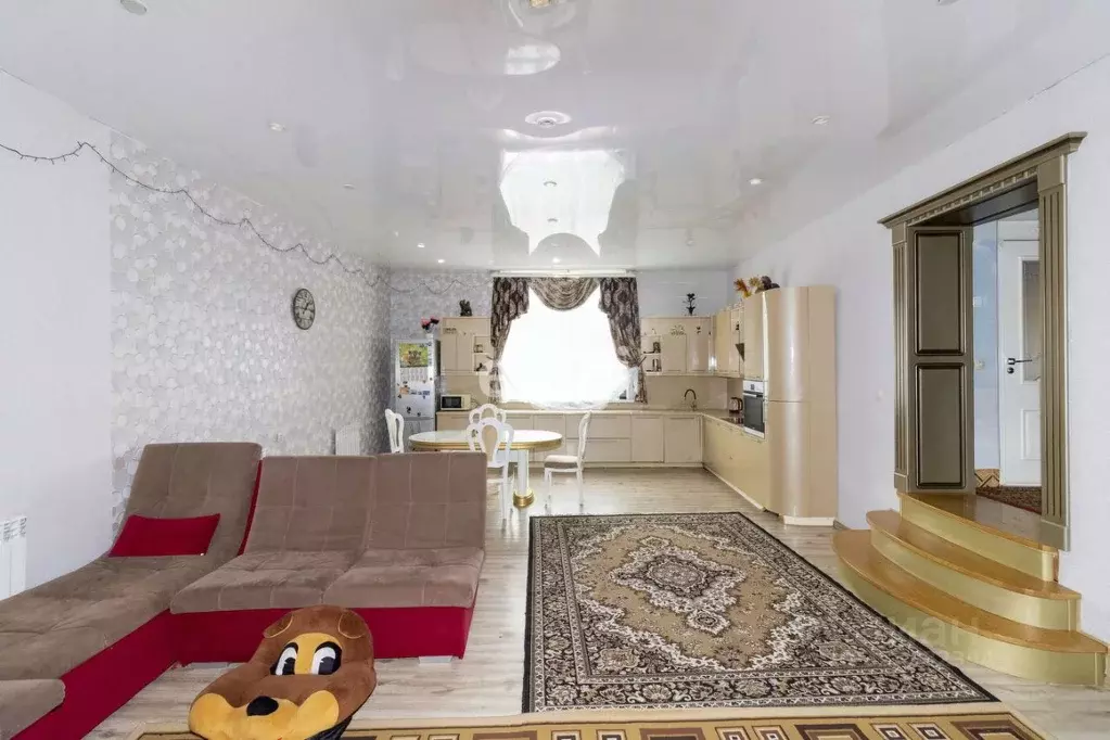 Дом в Тюменская область, Тюмень Трактовая ул. (283 м) - Фото 1