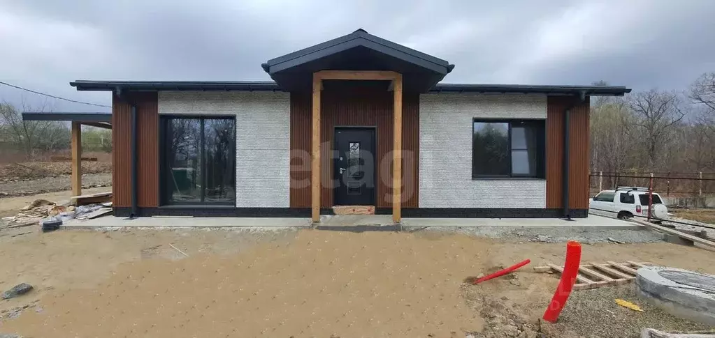 Дом в Приморский край, Надеждинский район, Опережающего ... - Фото 0