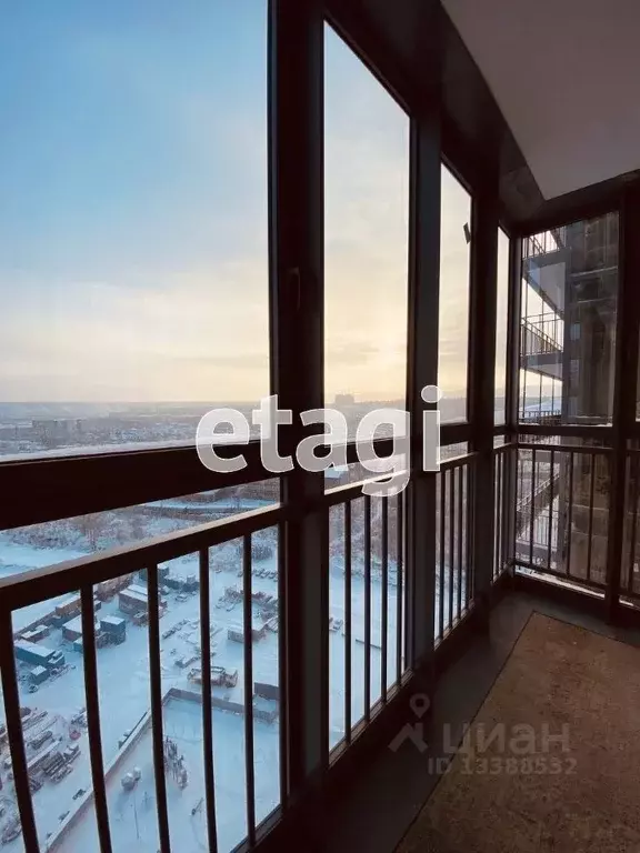 2-к кв. Красноярский край, Красноярск ул. Апрельская, 5и (36.7 м) - Фото 0