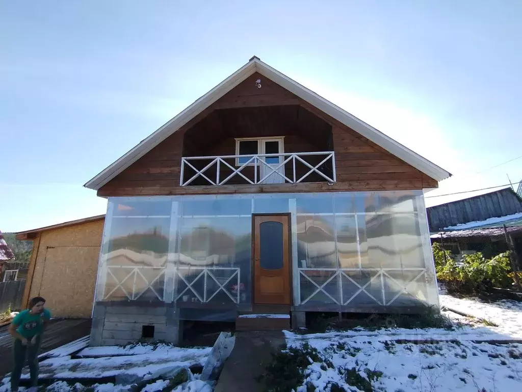 Дом в Иркутская область, Иркутский муниципальный округ, д. Карлук, ... - Фото 1