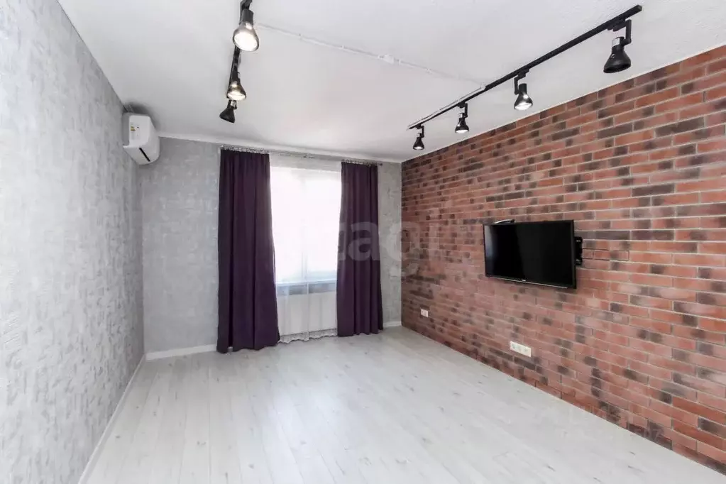 3-к кв. Тюменская область, Тюмень проезд Тихий, 4 (75.3 м) - Фото 1