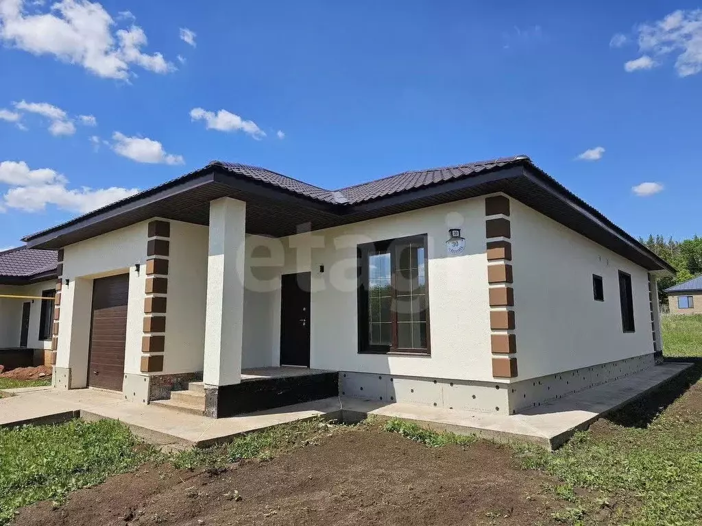 Дом в Оренбургская область, Оренбургский район, с. Подгородняя ... - Фото 1