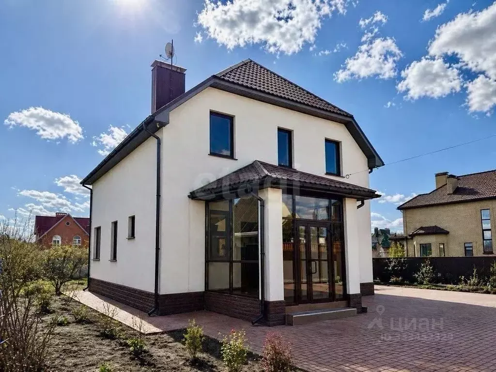 Дом в Белгородская область, Белгород пер. 2-й Тополиный, 8 (150 м) - Фото 1