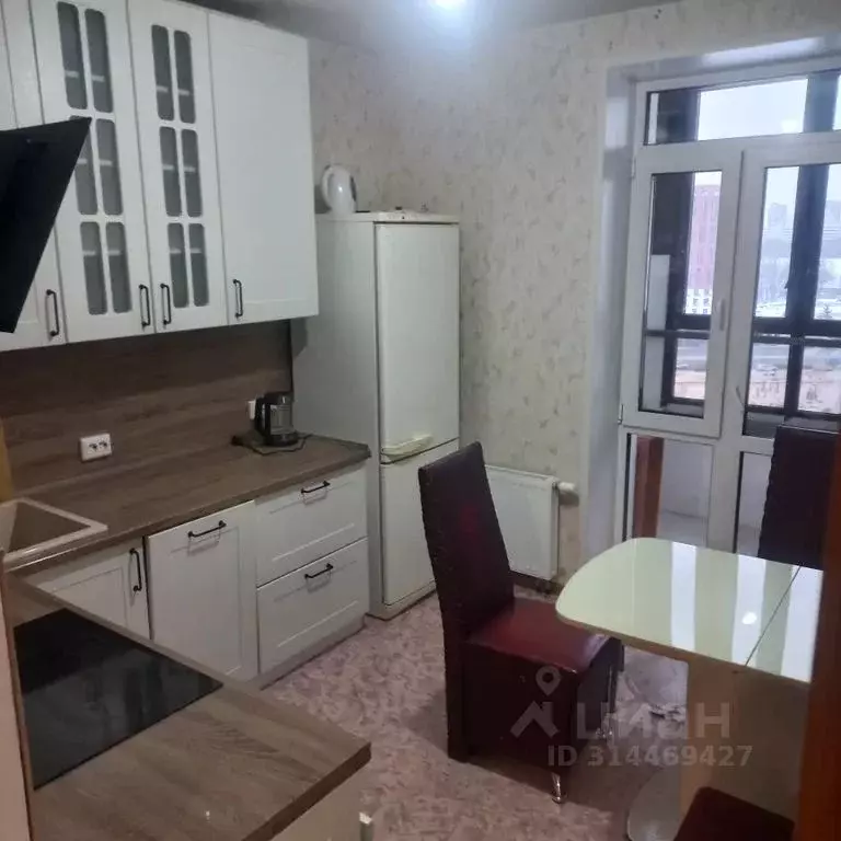 2-к кв. Башкортостан, Уфа ул. Энтузиастов, 13 (65.0 м) - Фото 1