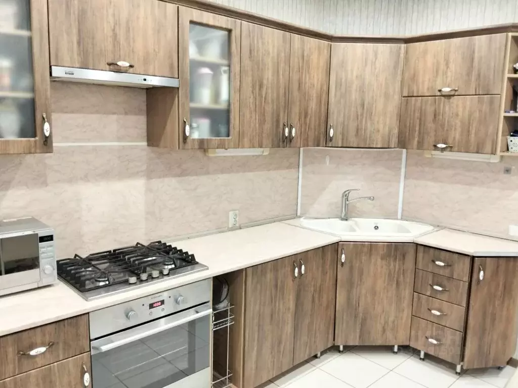 2-к кв. Марий Эл, Йошкар-Ола ул. Эшкинина, 23 (67.7 м) - Фото 1