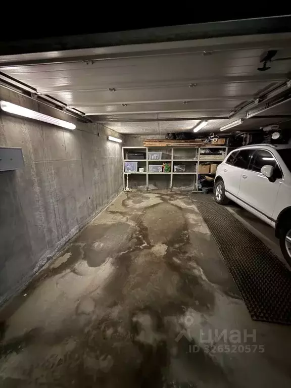 Гараж в Свердловская область, Екатеринбург ул. Белинского, 86 (18 м) - Фото 2