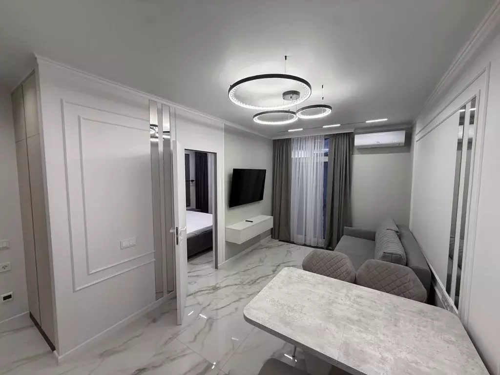 1-к кв. Краснодарский край, Сочи Завокзальный мкр, пер. Трунова, 6 ... - Фото 0