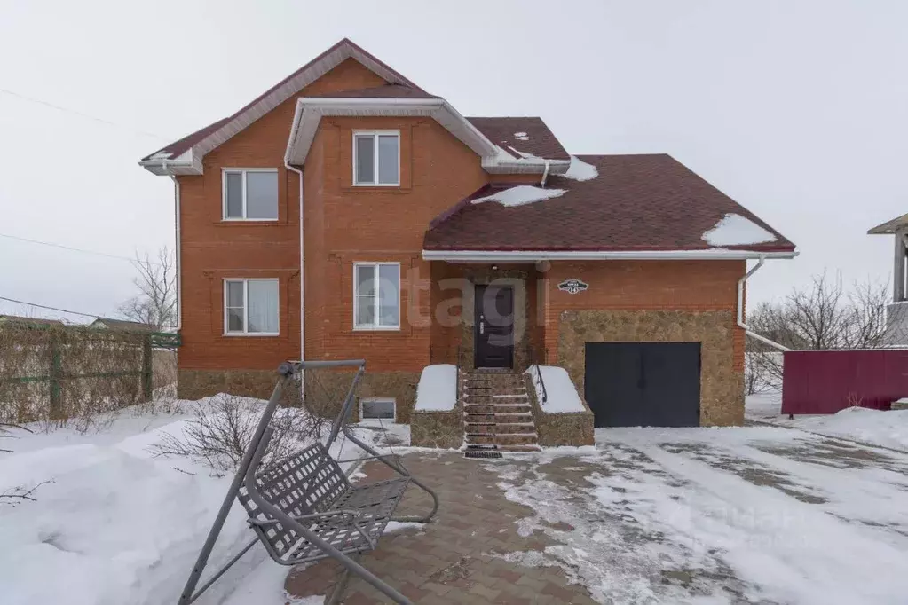 Дом в Омская область, Марьяновка рп ул. Труда, 14 (288 м) - Фото 1