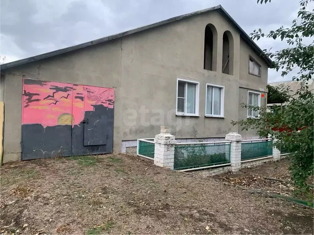 Дом в Белгородская область, Вейделевский район, Солонцинское с/пос, с. ... - Фото 1