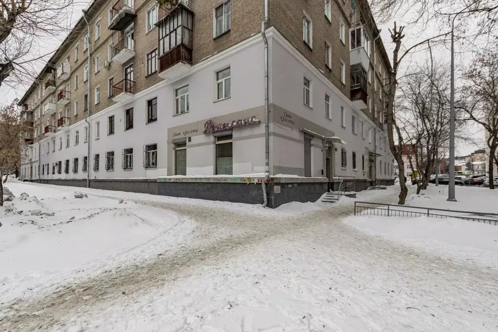 Помещение свободного назначения в Свердловская область, Екатеринбург ... - Фото 1