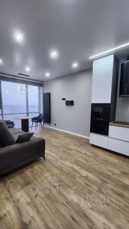 1-к кв. Саратовская область, Саратов Славянская пл., 2 (54.0 м) - Фото 1