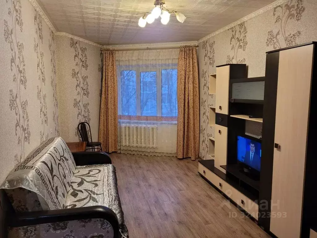 3-к кв. Мурманская область, Кировск Олимпийская ул., 81 (62.0 м) - Фото 1