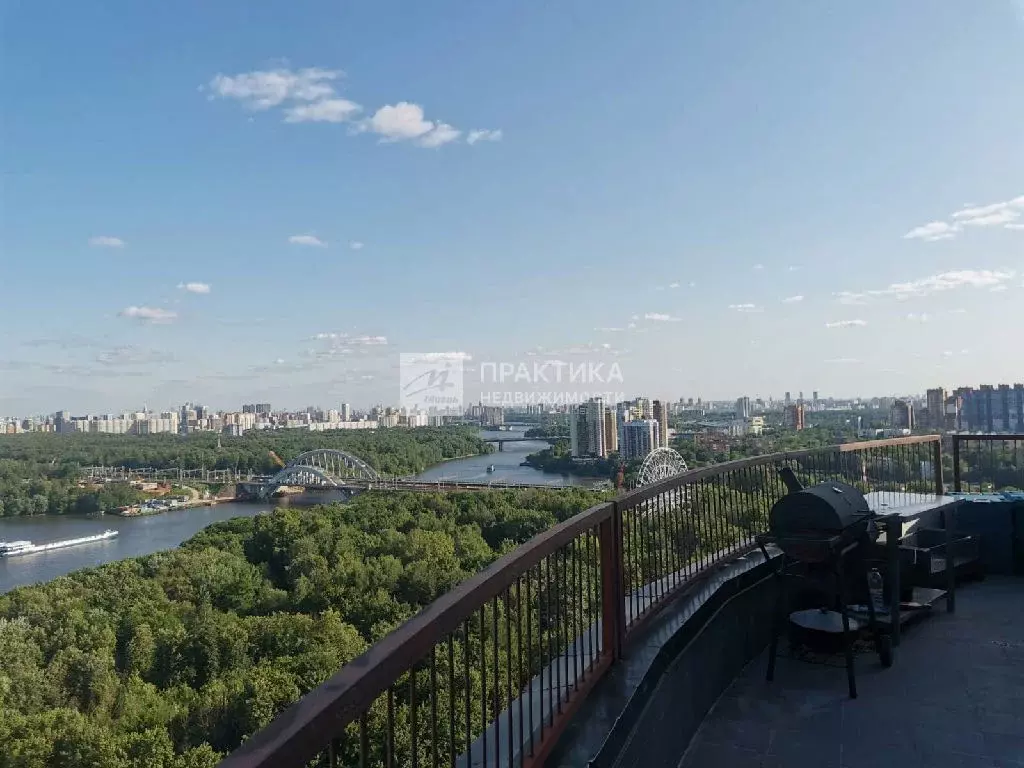 Продается 4-комнатная квартира - Фото 1