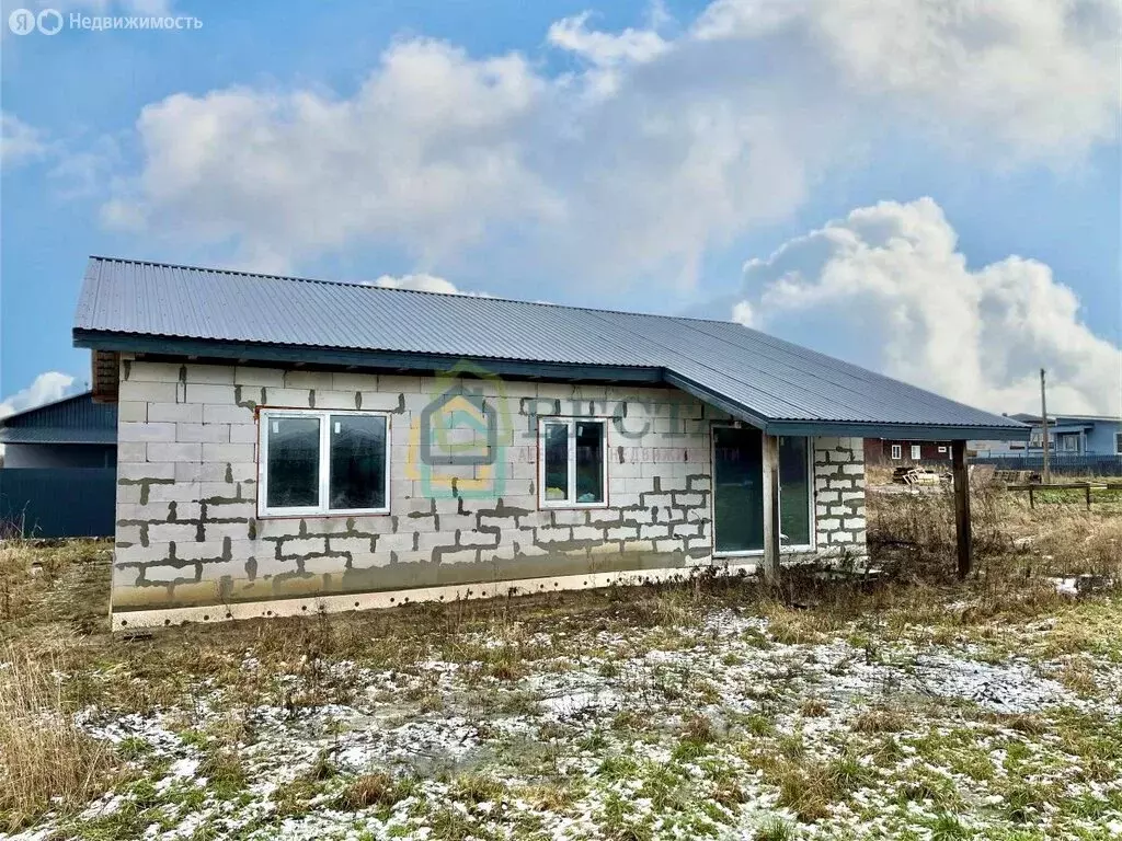 Дом в Тосненский район, городской посёлок Красный Бор (100 м) - Фото 2