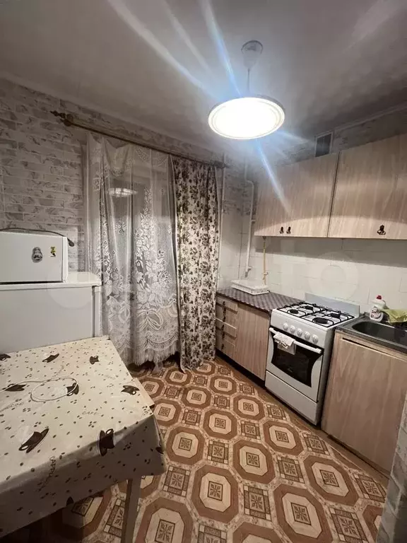 1-к. квартира, 40 м, 1/5 эт. - Фото 0