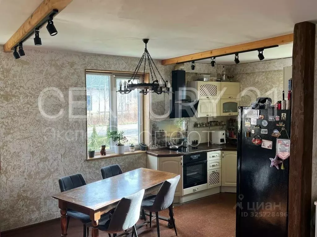 Дом в Калининградская область, Гурьевский муниципальный округ, пос. ... - Фото 1