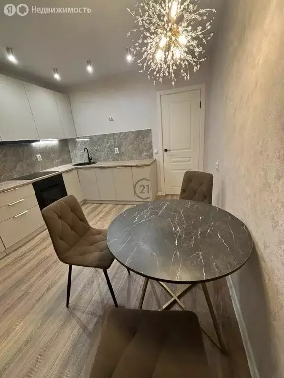 2-комнатная квартира: деревня Крутые Выселки, улица Ю. А. Жоголева, 3 ... - Фото 1