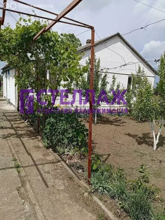 Дом в село Абрикосово, Зелёная улица, 45 (65 м) - Фото 1