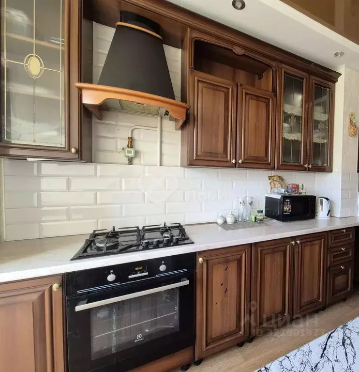 3-к кв. Волгоградская область, Волгоград ул. Елисеева, 17 (67.1 м) - Фото 1