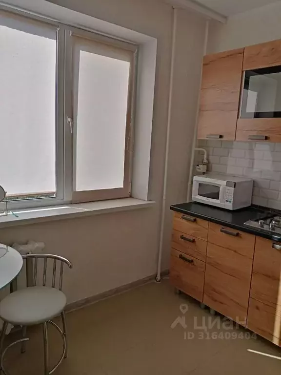 1-к кв. Саратовская область, Балаково Трнавская ул., 36/6 (32.0 м) - Фото 1