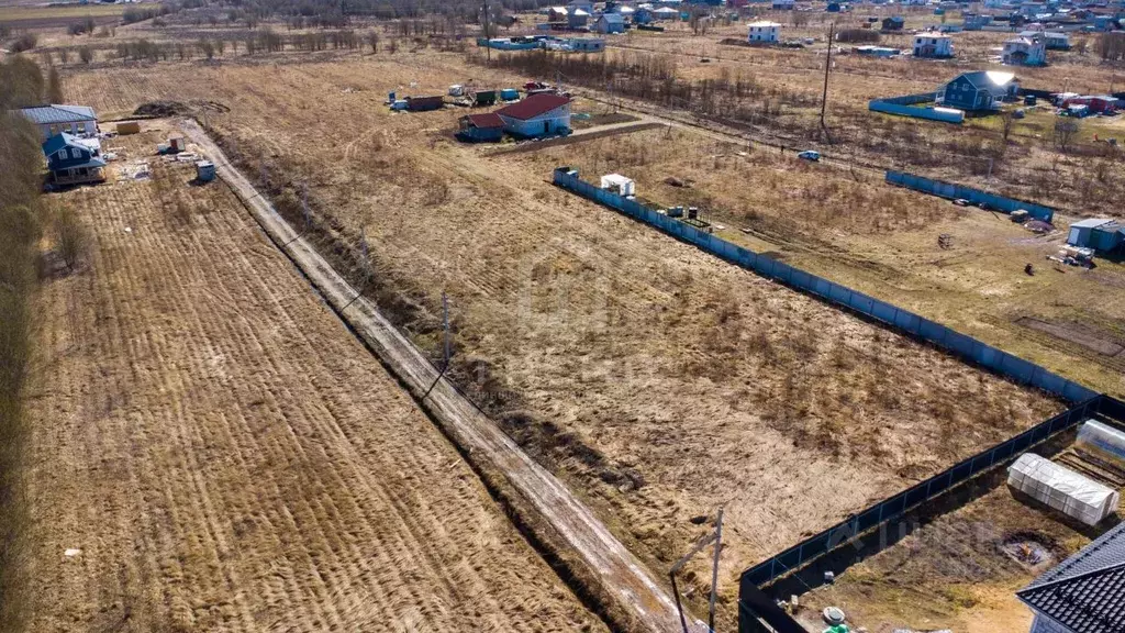 Участок в Ленинградская область, Тосненский район, Федоровское ... - Фото 1