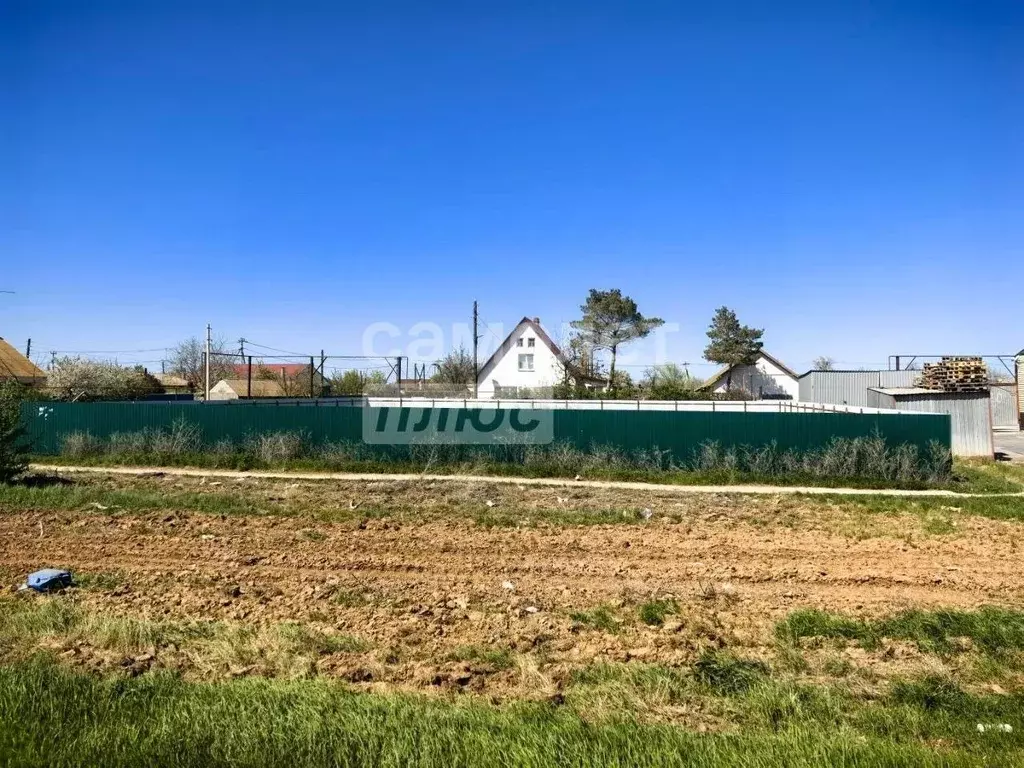Участок в Волгоградская область, Светлоярский район, с. Райгород ... - Фото 1