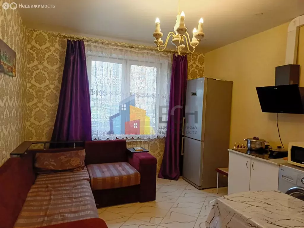 1-комнатная квартира: Тула, улица Павшинский Мост, 1к4 (37 м) - Фото 1