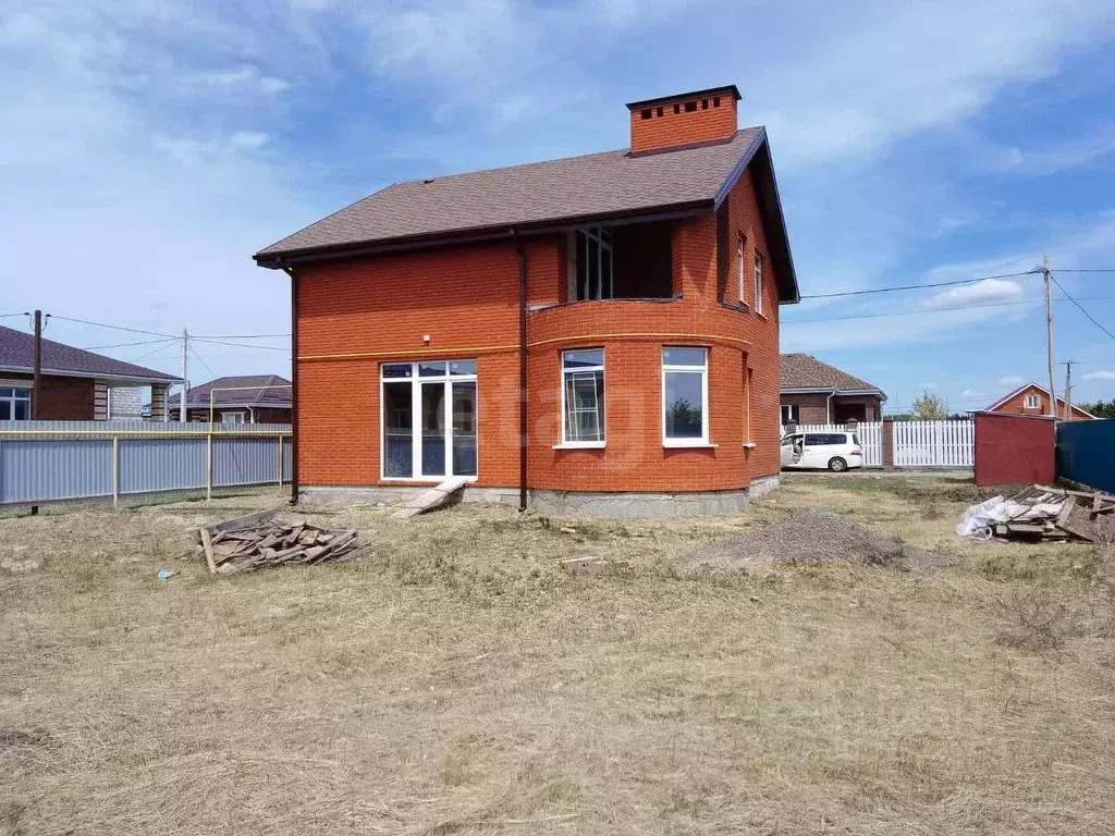 Дом в Ростовская область, Неклиновский район, Новобессергеневское ... - Фото 1