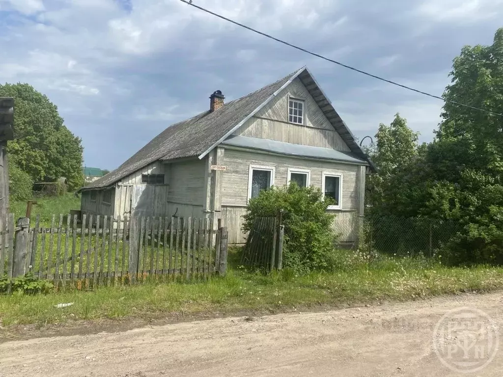 Дом в Ленинградская область, Лужский район, Серебрянское с/пос, д. ... - Фото 1