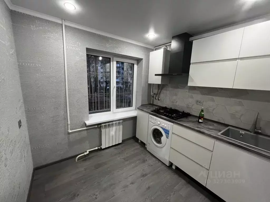 3-к кв. Кабардино-Балкария, Нальчик ул. Идарова, 100 (56.4 м) - Фото 1