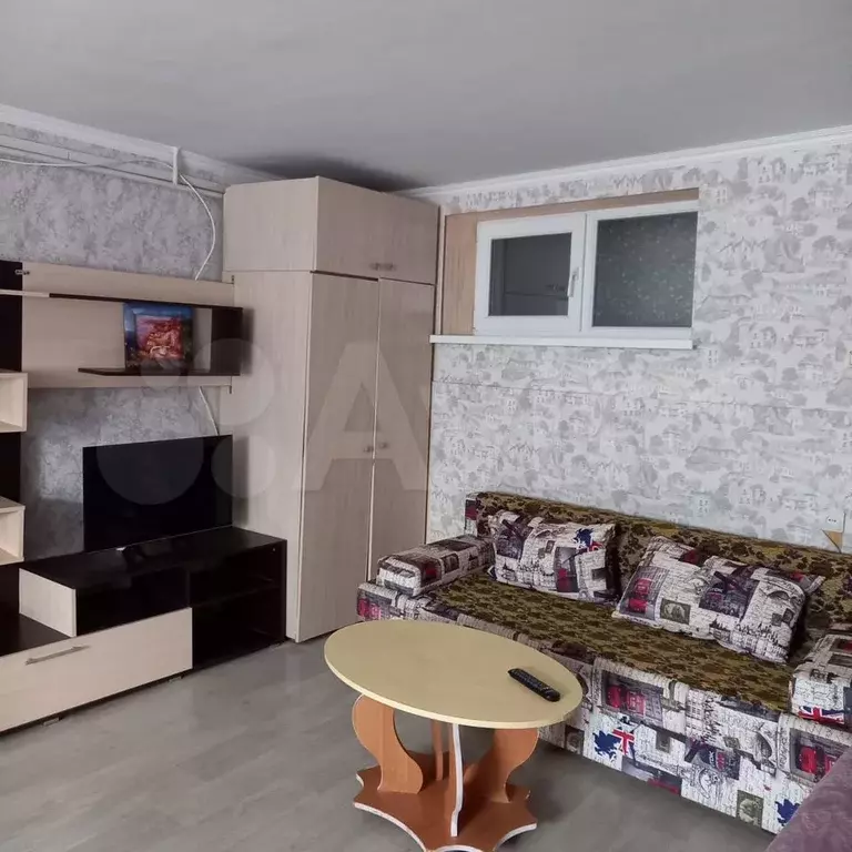 Комната 35 м в 1-к., 1/2 эт. - Фото 1