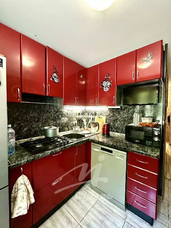 Продается 2-комнатная квартира - Фото 2