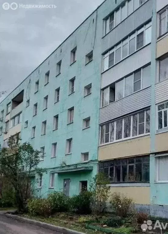 3-комнатная квартира: Можайск, улица Ватутина, 3 (64 м) - Фото 1