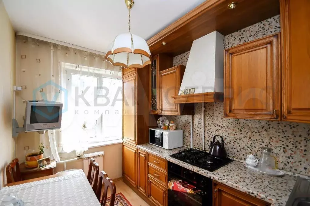 2-к. квартира, 42,9 м, 4/9 эт. - Фото 0