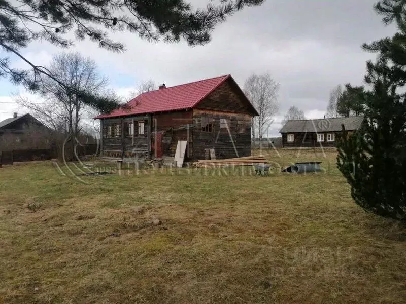 Дом в Ленинградская область, Подпорожское городское поселение, д. ... - Фото 0