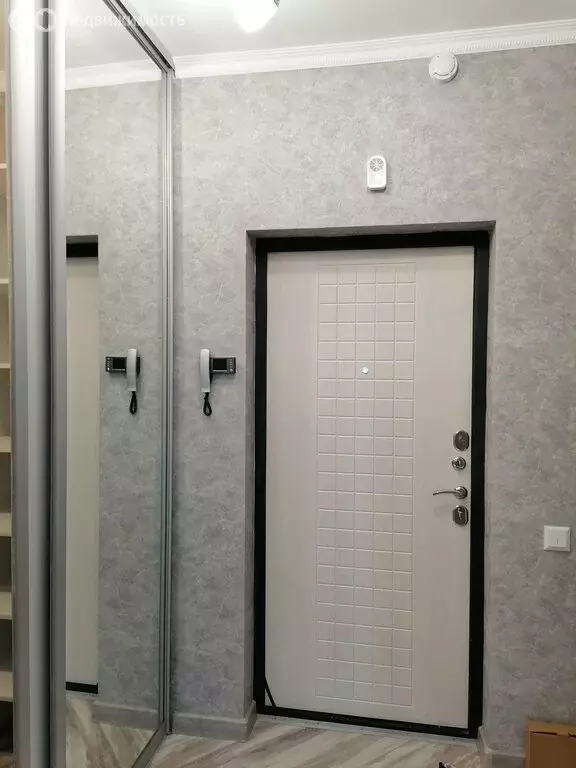 Квартира-студия: Белгород, улица Есенина, 15 (41.3 м) - Фото 0