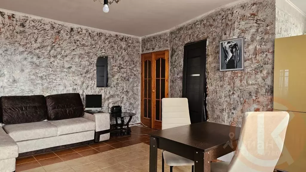3-к кв. Крым, Саки ул. Советская, 32 (51.0 м) - Фото 0