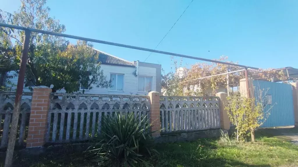 Дом в Краснодарский край, Темрюкский район, пос. Сенной Береговой ... - Фото 2