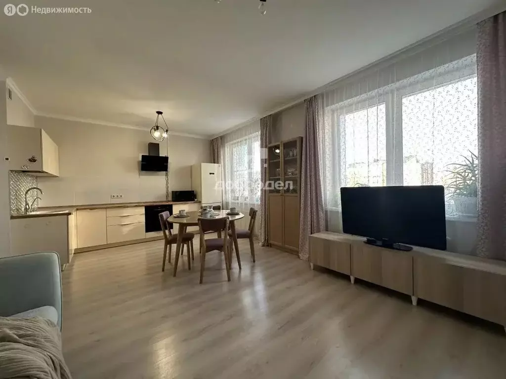 3-комнатная квартира: Екатеринбург, проспект Академика Сахарова, 41 ... - Фото 1