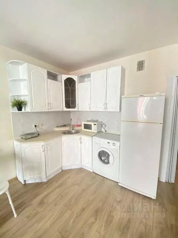 Студия Санкт-Петербург пос. Шушары, ул. Валдайская, 6к2 (28.0 м) - Фото 1