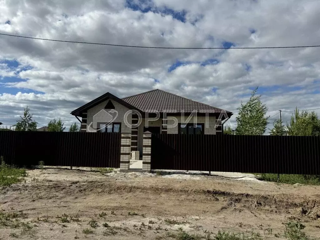 Дом в Тюменская область, Тюменский район, д. Ушакова Зеленая ул. (105 ... - Фото 0