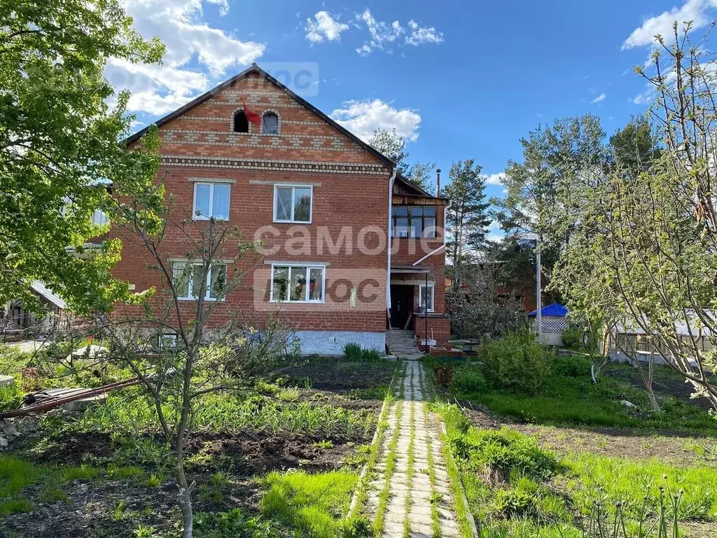 Коттедж в Свердловская область, Артемовский Западная ул., 14 (237 м) - Фото 1