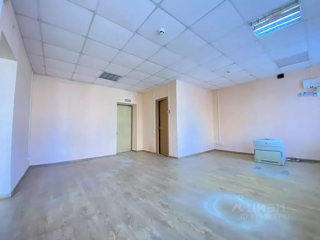 Помещение свободного назначения в Московская область, Лотошино пгт ул. ... - Фото 2